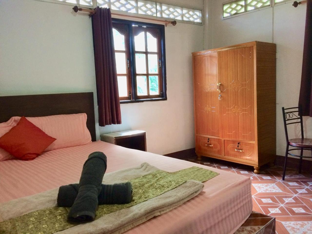 Hide-In House Hotell Ko Lanta Exteriör bild