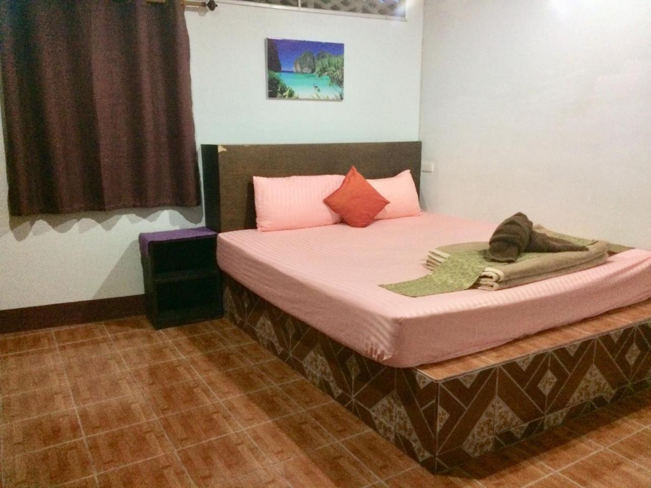 Hide-In House Hotell Ko Lanta Exteriör bild