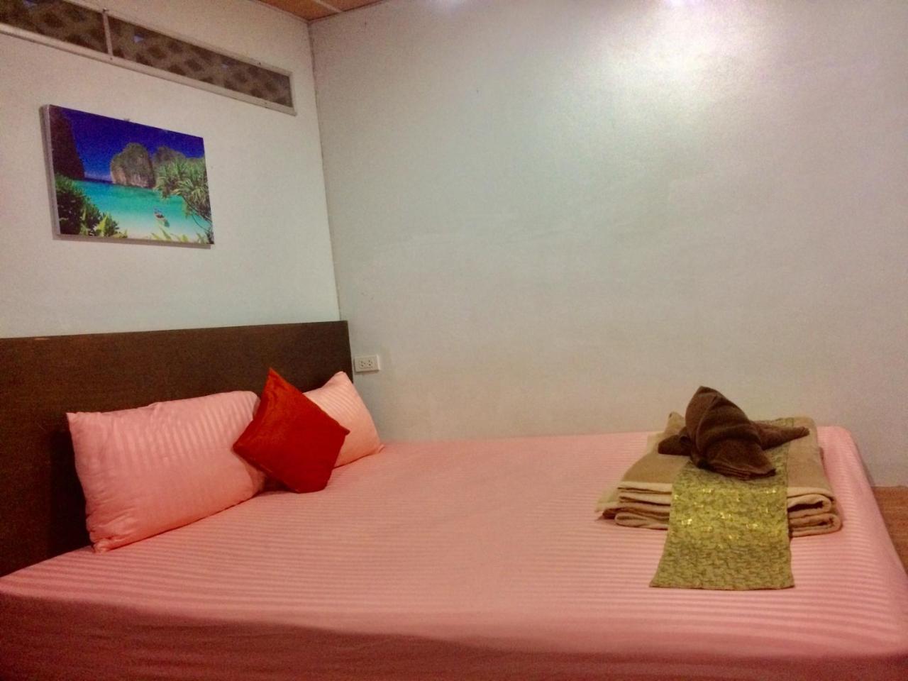 Hide-In House Hotell Ko Lanta Exteriör bild