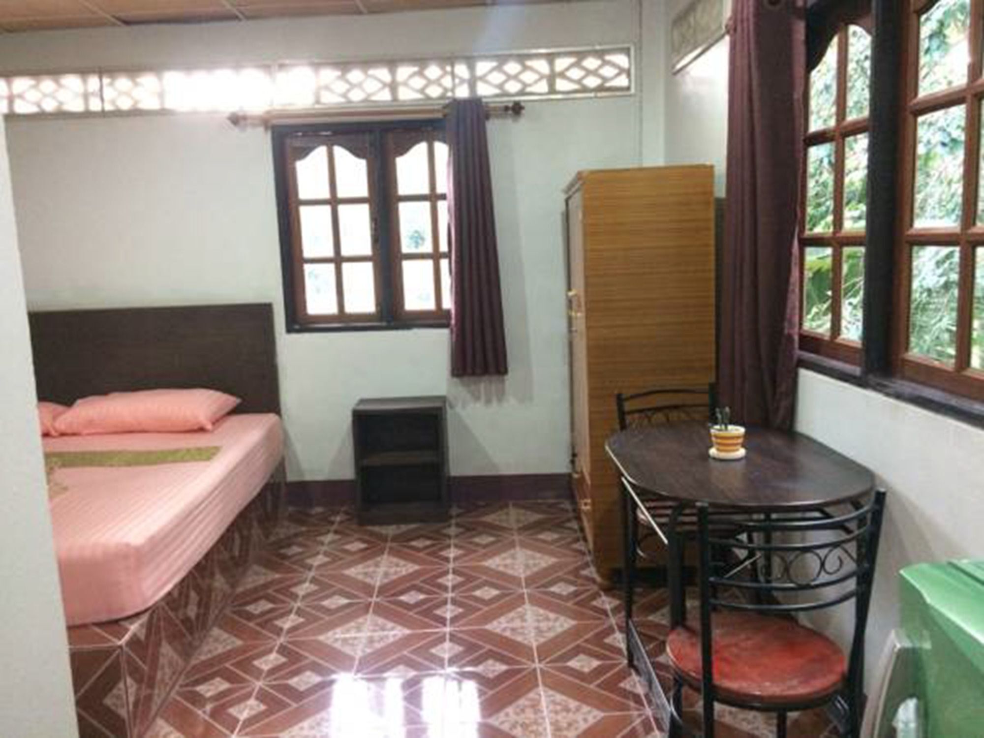 Hide-In House Hotell Ko Lanta Exteriör bild